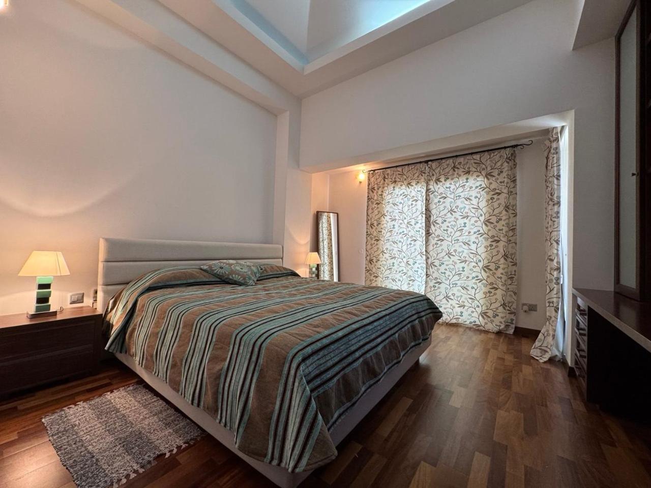 Beach Villa Olivia Neo Chorio Exterior photo